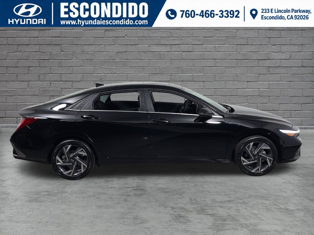 New 2026 Hyundai Elantra Limited FWD image 2