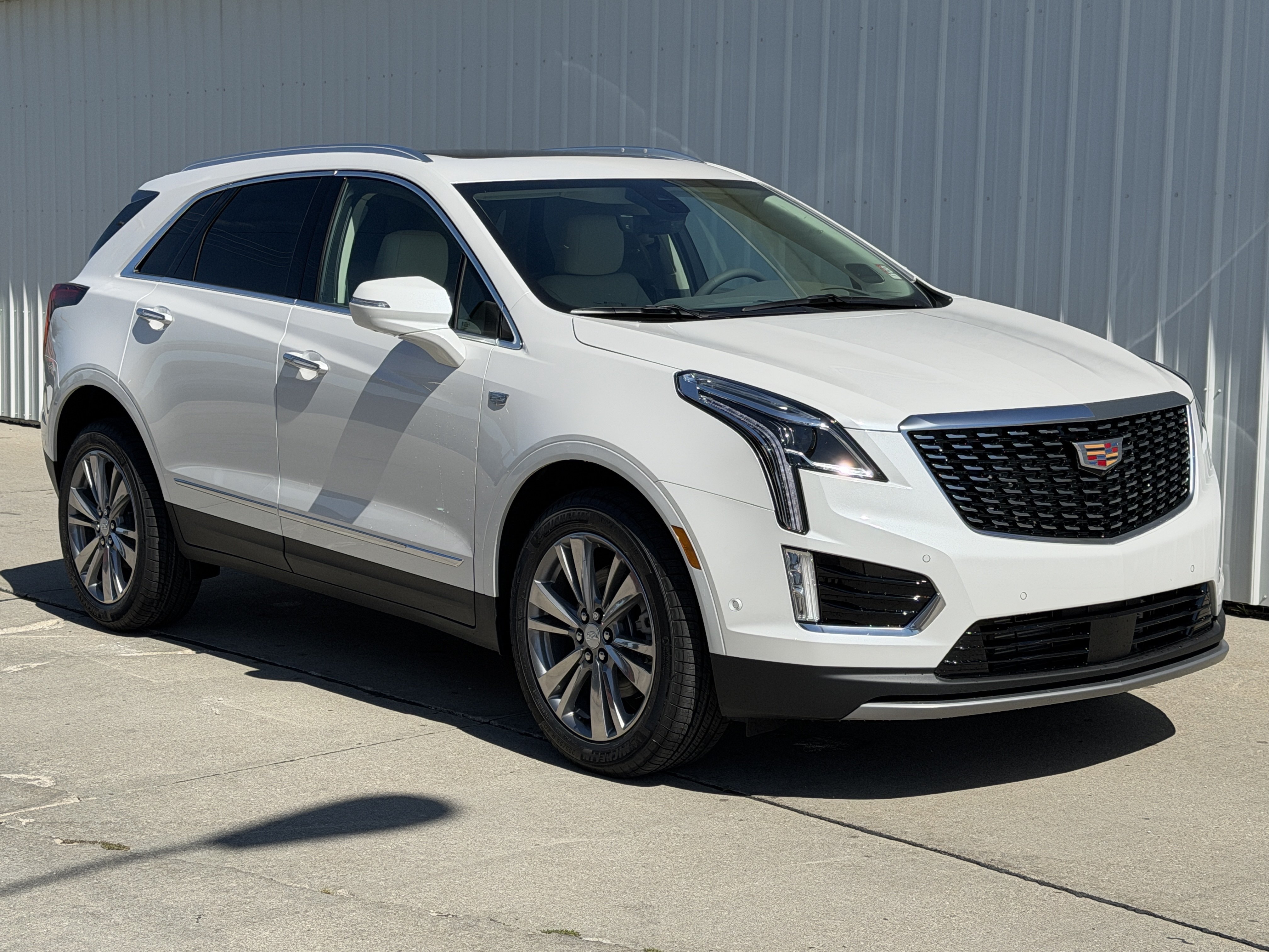 New 2026 Cadillac XT5 Premium Luxury w/ Driver Assist Package AWD/4WD image 2