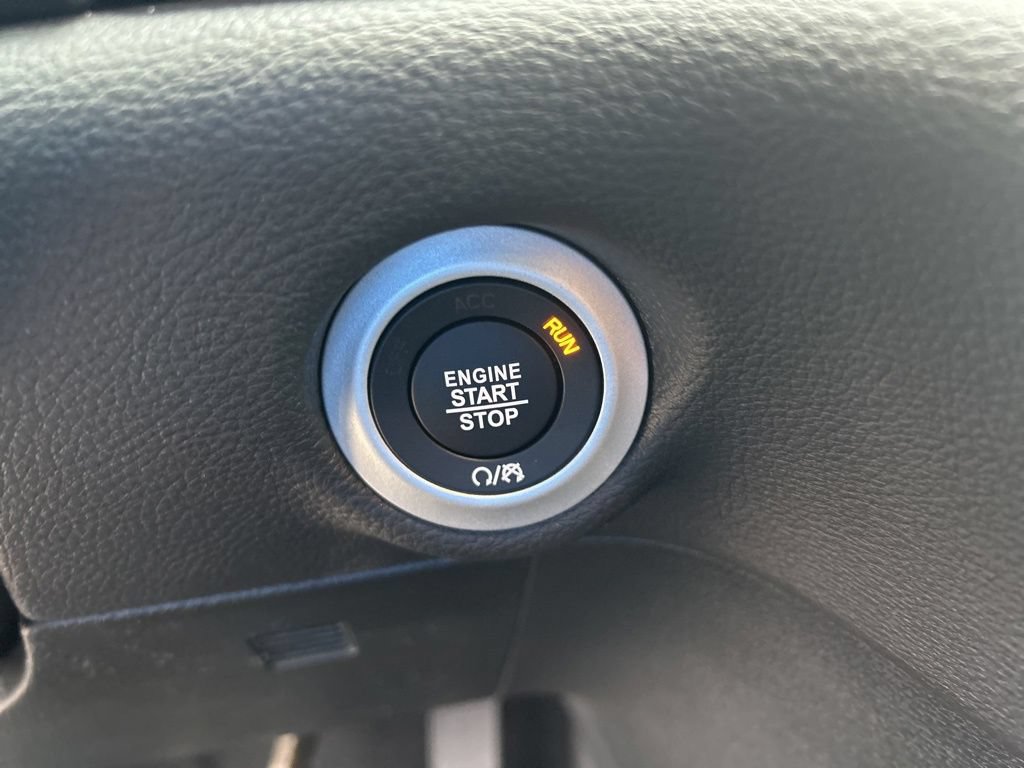 New 2026 Chrysler Pacifica Select FWD image 42
