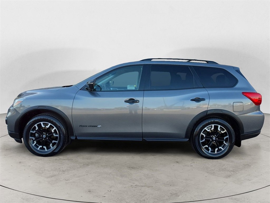 Used 2020 Nissan Pathfinder SL image 2