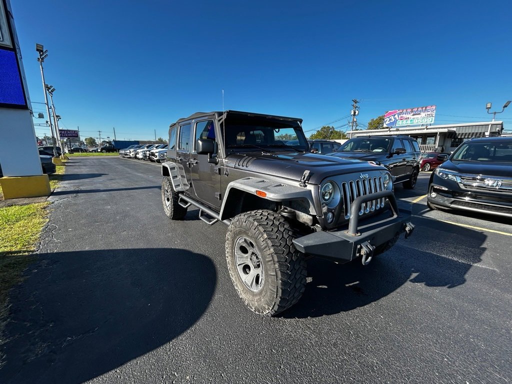 Used 2016 Jeep Wrangler Unlimited Sahara w/ Max Tow Package image 3