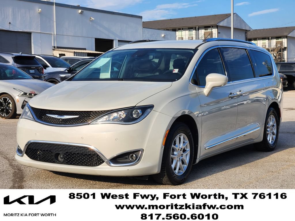 Used 2020 Chrysler Pacifica Touring-L w/ Advanced Safetytec Group FWD image 3