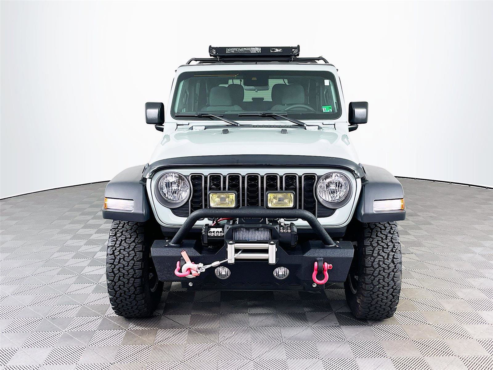 Used 2024 Jeep Wrangler Sport S image 2
