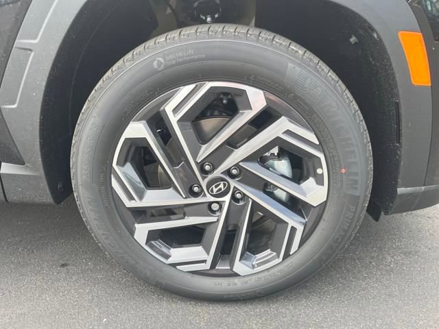 New 2025 Hyundai Tucson Limited image 11