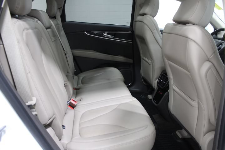 Used 2022 Lincoln Nautilus Reserve AWD/4WD image 30
