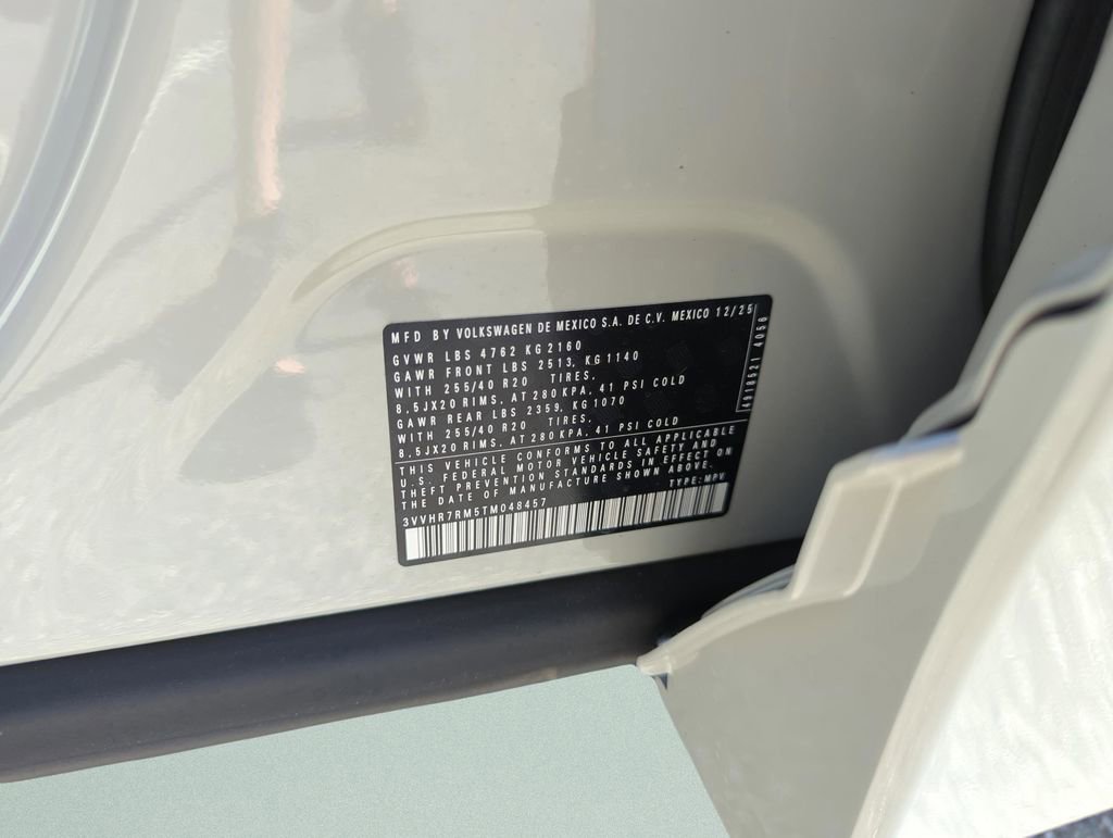 New 2026 Volkswagen Tiguan SE R-Line image 18