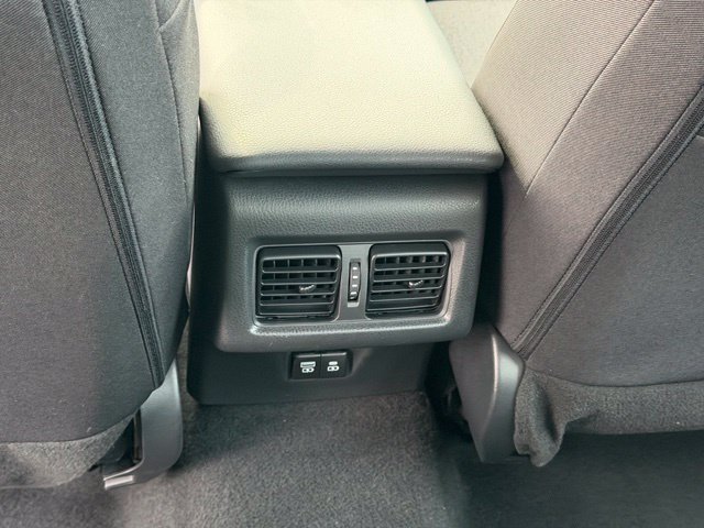 Used 2025 Toyota Camry LE FWD image 17