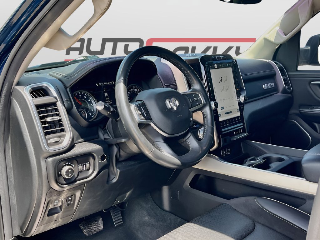 Used 2022 RAM 1500 Laramie RWD image 9