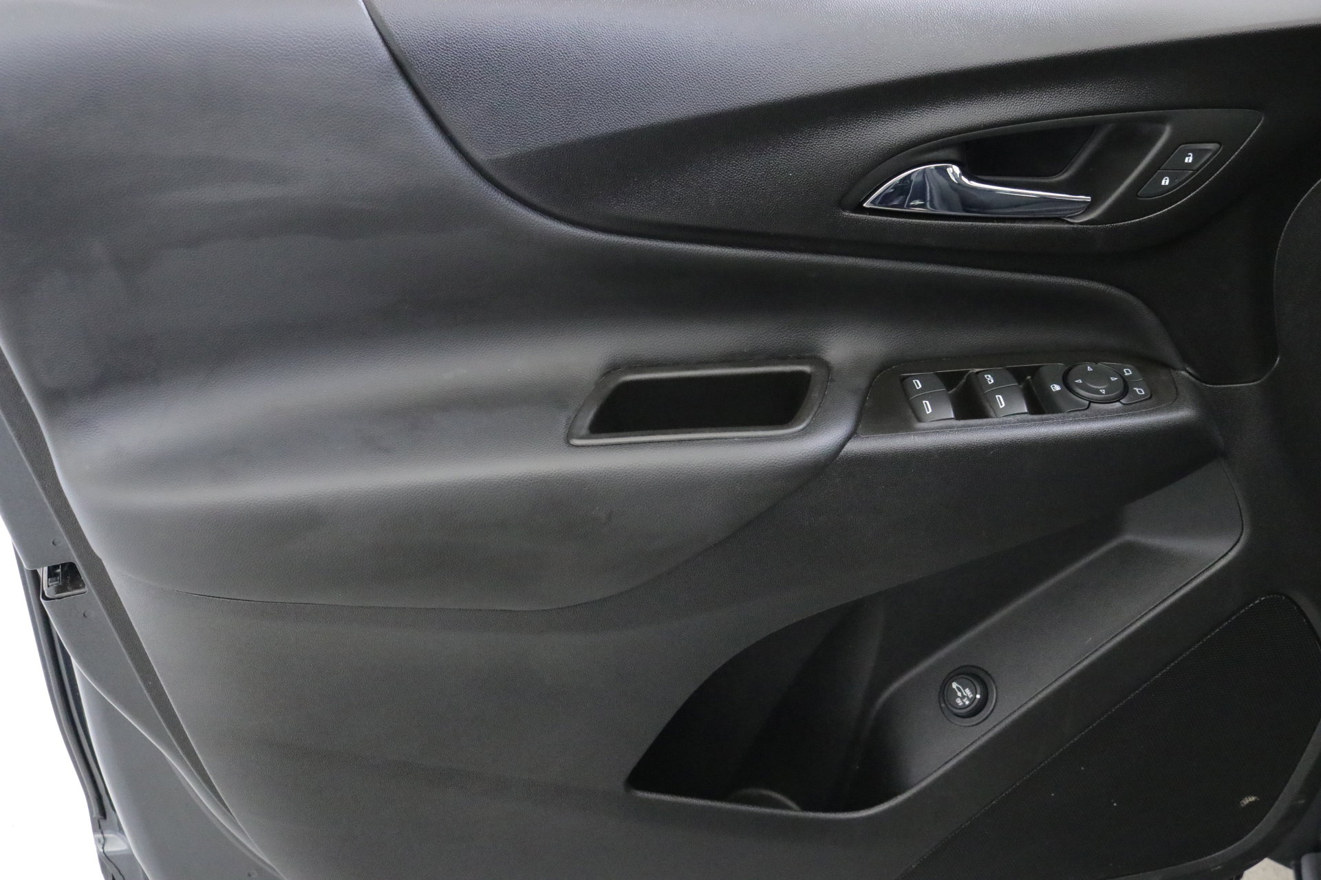 Used 2023 Chevrolet Equinox LT image 20