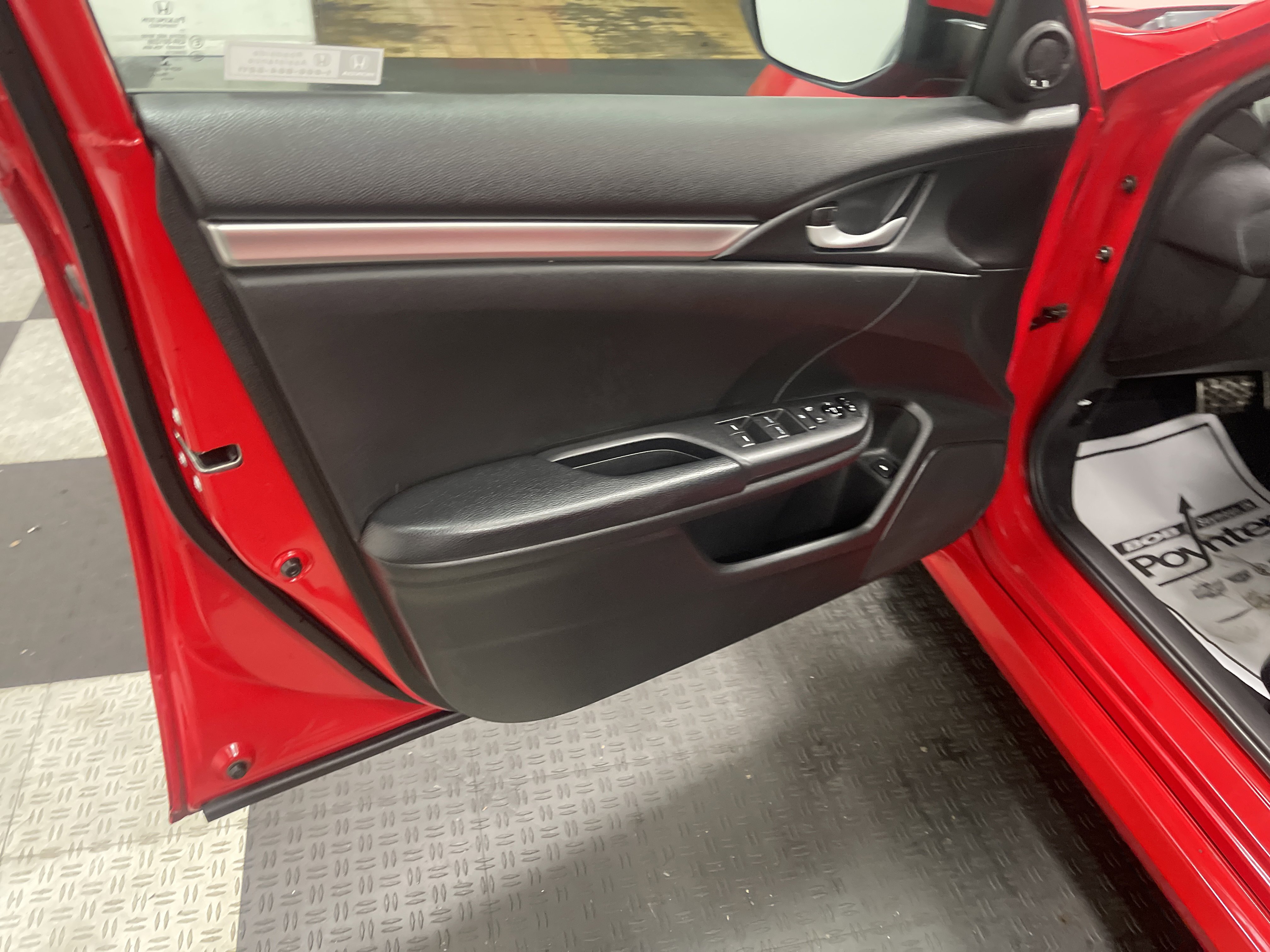 Used 2020 Honda Civic Sport image 10