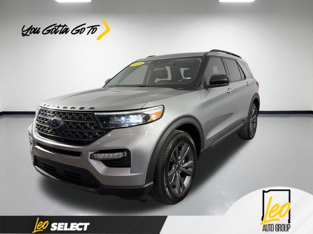 Used 2023 Ford Explorer XLT w/ Equipment Group 202A AWD/4WD image 1