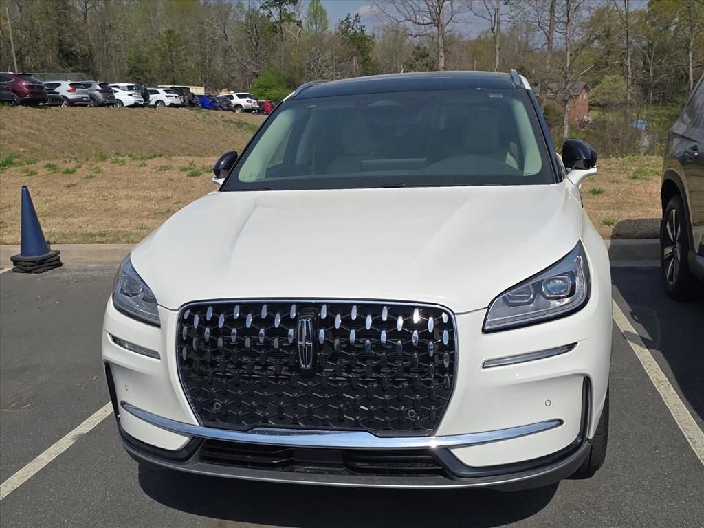 Used 2024 Lincoln Corsair Reserve w/ Equipment Group 201A image 2
