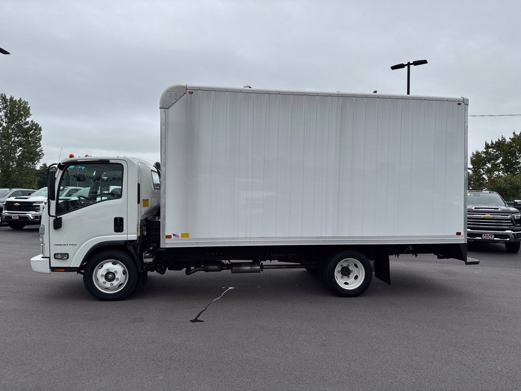 Used 2024 Chevrolet Low Cab Forward RWD image 9