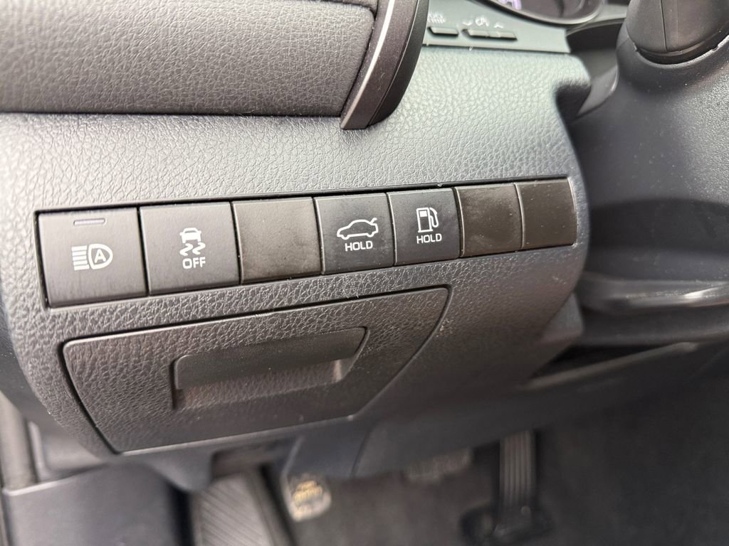 Used 2024 Toyota Camry SE image 26
