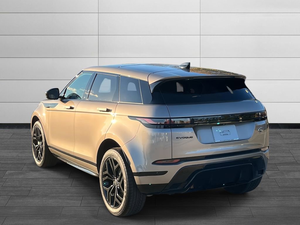 Used 2022 Land Rover Range Rover Evoque R-Dynamic SE image 3