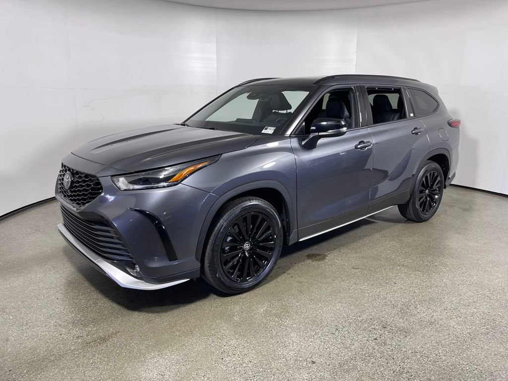 Certified 2025 Toyota Highlander XSE image 7