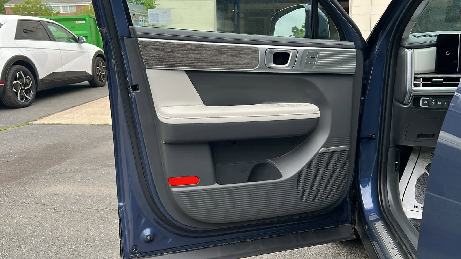 Used 2025 Hyundai Santa Fe Calligraphy image 11