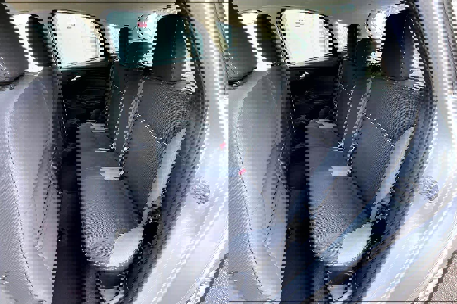 Used 2013 Ford Focus SE image 20