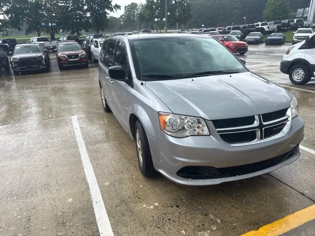 Used 2018 Dodge Grand Caravan SE FWD image 23