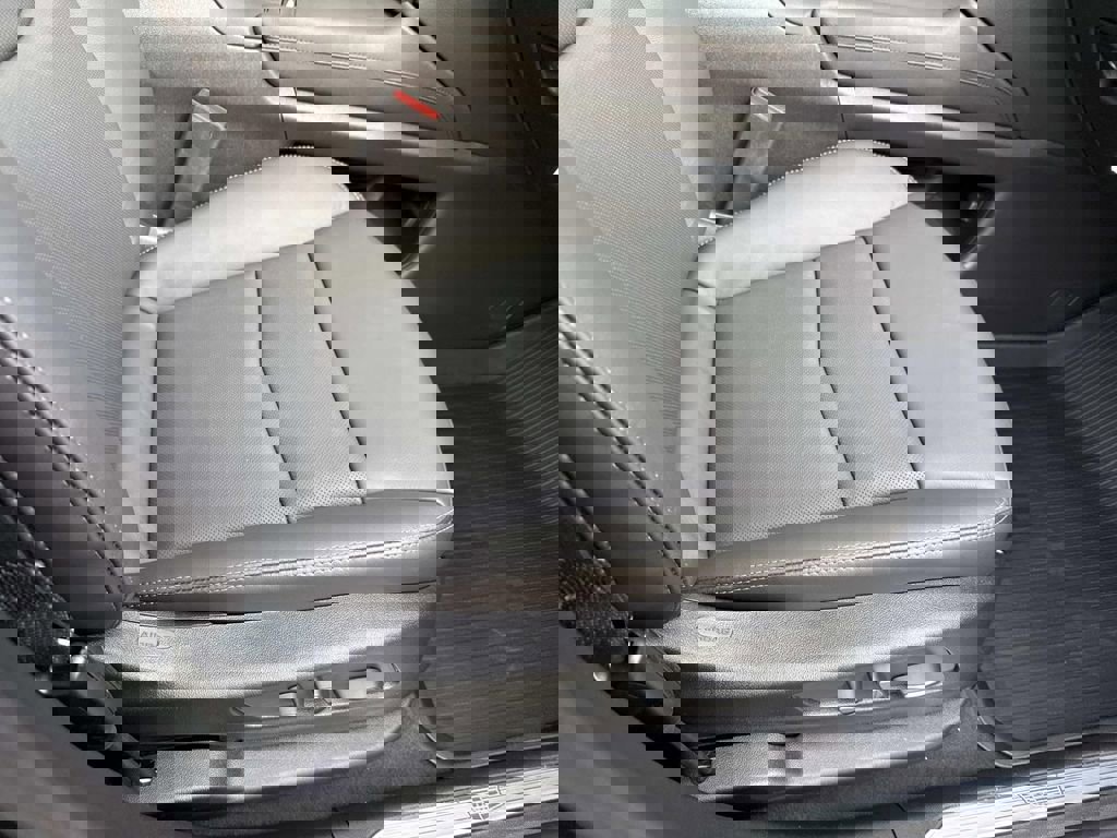 New 2026 Cadillac XT5 Premium Luxury w/ Driver Assist Package image 10