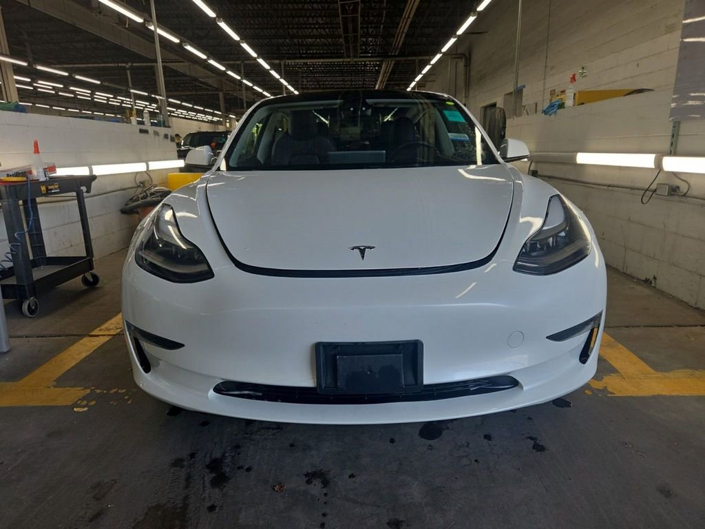 Used 2023 Tesla Model 3 Standard Range RWD image 2