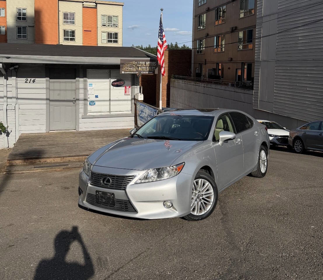 Used 2015 Lexus ES 350 w/ Premium Package FWD image 2