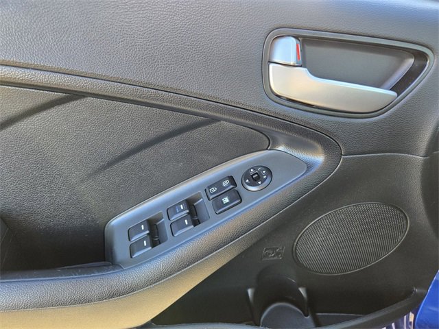 Used 2018 Kia Forte LX w/ LX Rear Camera Package image 17