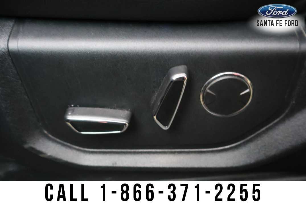 Used 2019 Ford Expedition Limited w/ Driver Assistance Package AWD/4WD image 16