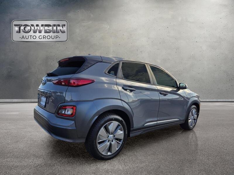 Used 2021 Hyundai Kona Limited w/ Cargo Package FWD image 4