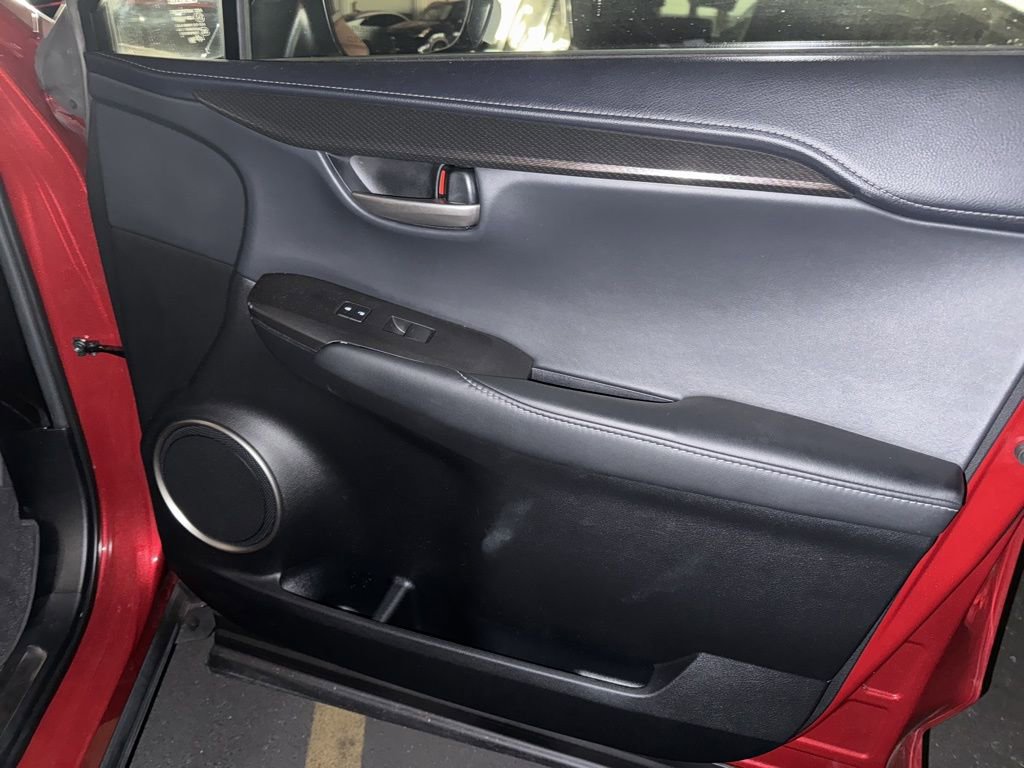 Used 2015 Lexus NX 300h AWD image 11