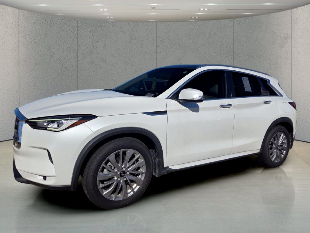 Used 2023 INFINITI QX50 Luxe FWD image 9