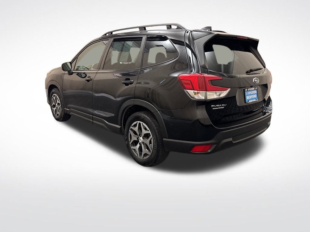 Used 2023 Subaru Forester Premium image 8