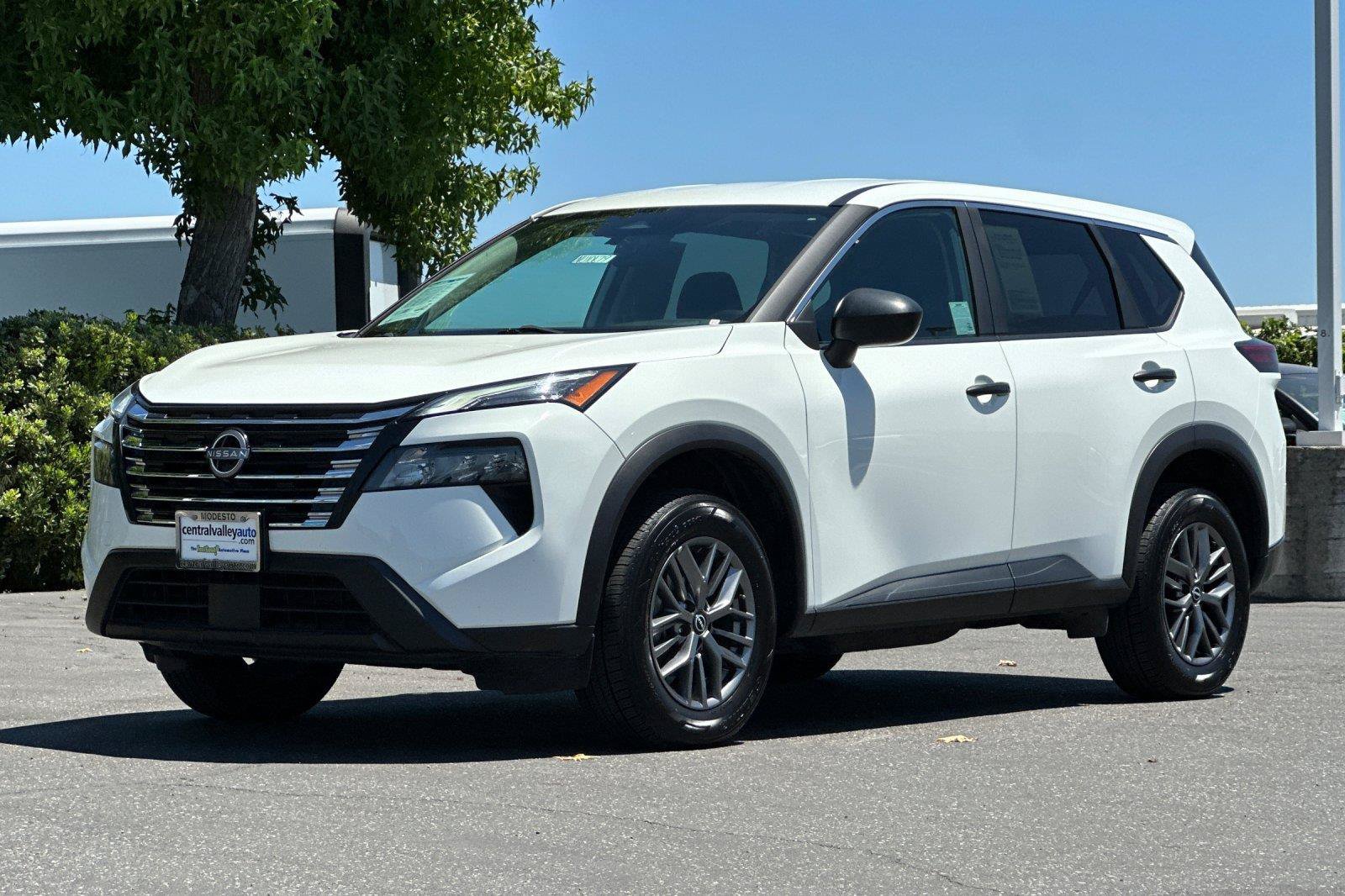 Certified 2024 Nissan Rogue S AWD/4WD image 8