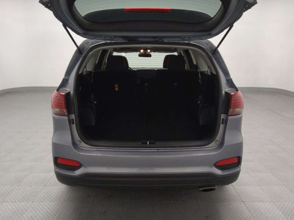 Used 2020 Kia Sorento L image 29