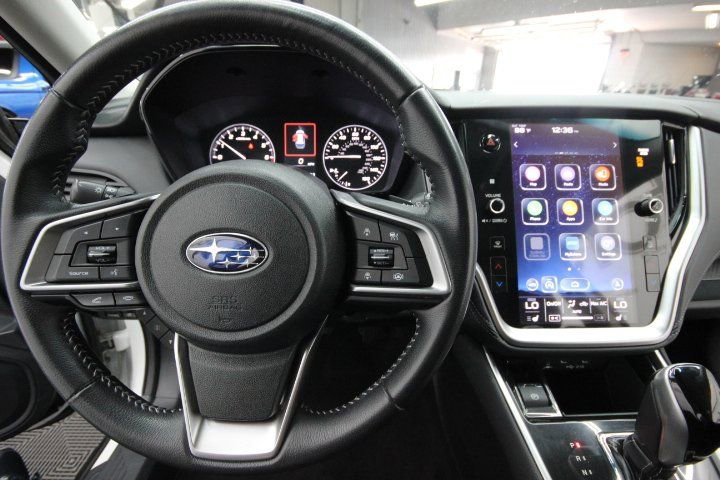 Used 2022 Subaru Outback Limited AWD/4WD image 12