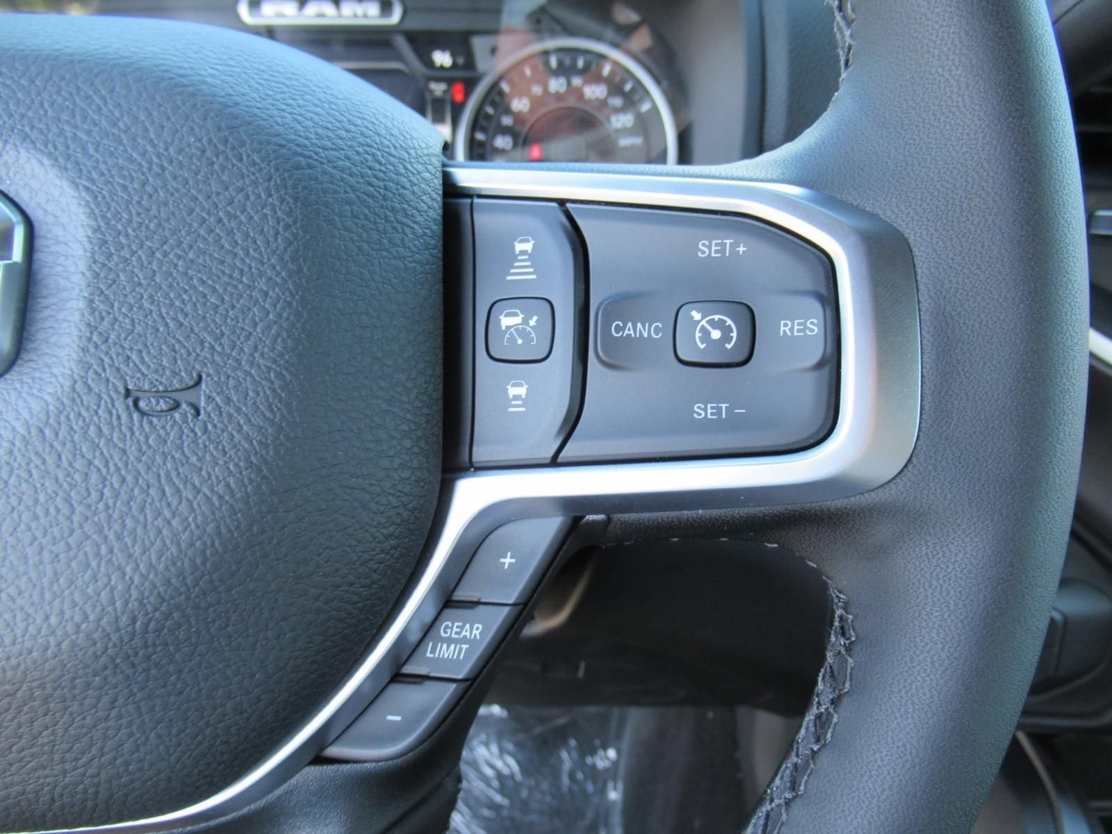 New 2026 RAM 3500 Big Horn AWD/4WD image 26