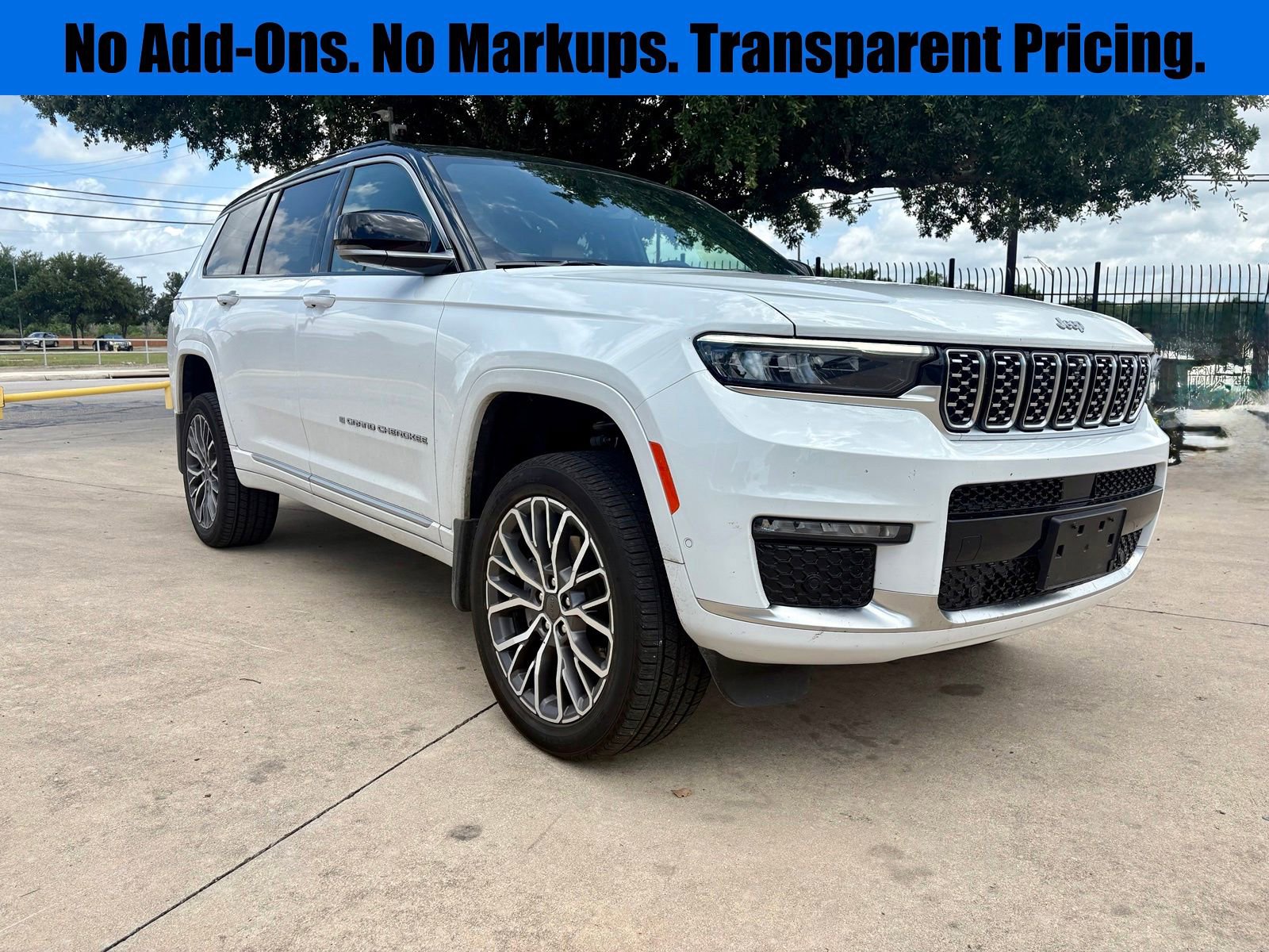 Used 2025 Jeep Grand Cherokee L Summit AWD/4WD image 1