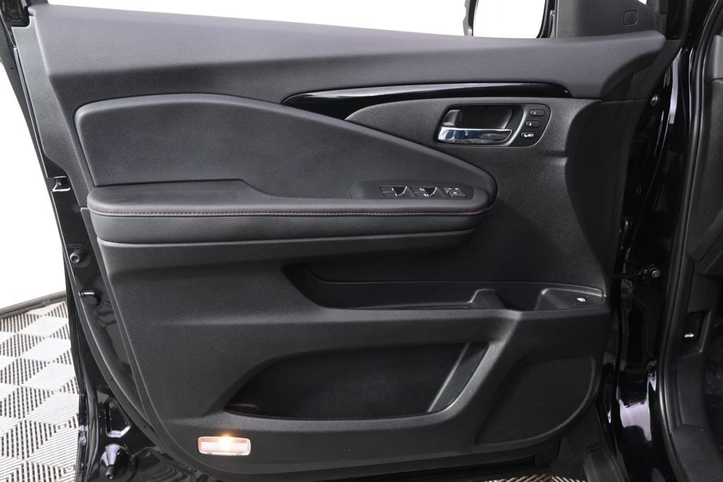 Used 2026 Honda Ridgeline Black Edition image 22