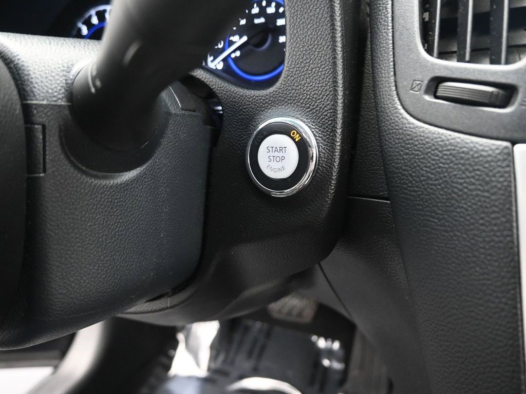 Used 2014 INFINITI Q60 Convertible w/ Premium Package image 21