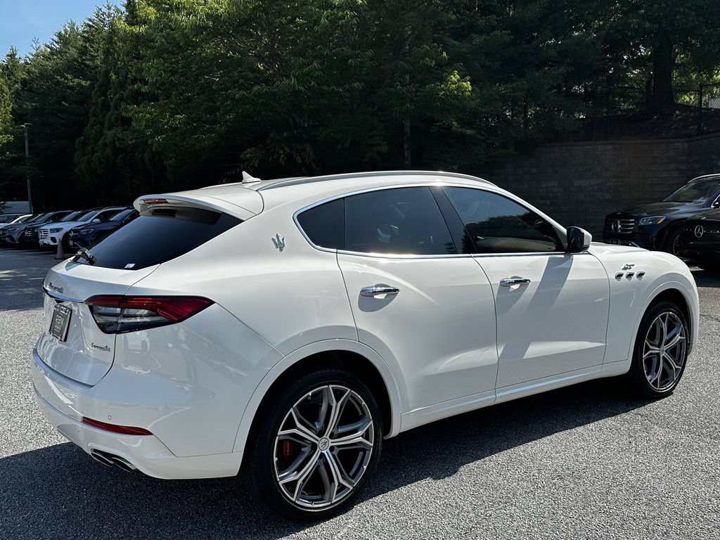 Used 2023 Maserati Levante GT AWD/4WD image 8
