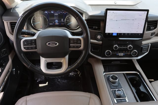 Used 2022 Ford Expedition Limited AWD/4WD image 12