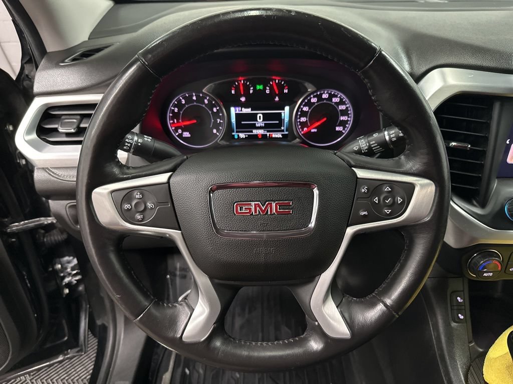 Used 2017 GMC Acadia SLT AWD/4WD image 14