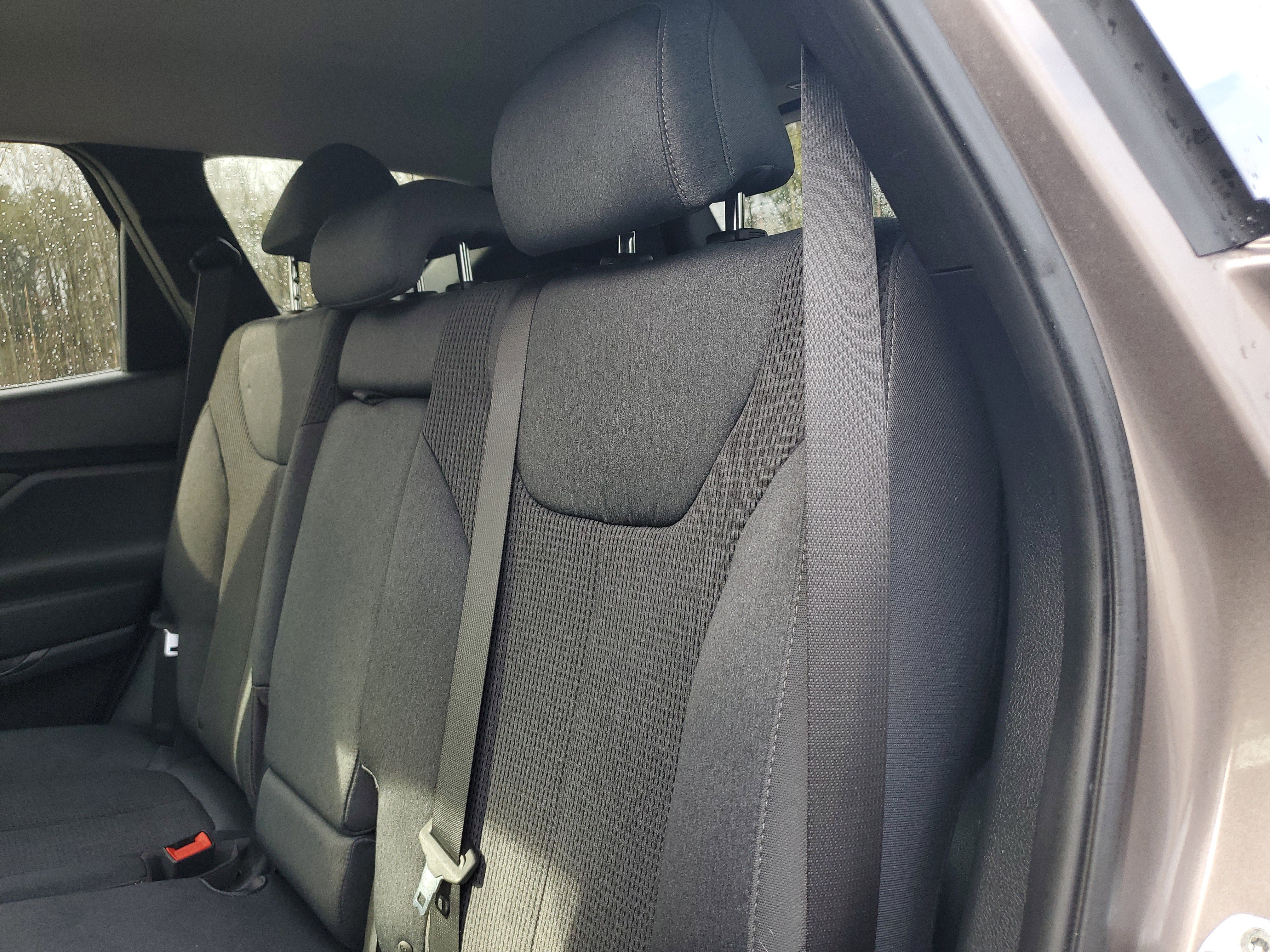Used 2019 Hyundai Santa Fe SE image 11
