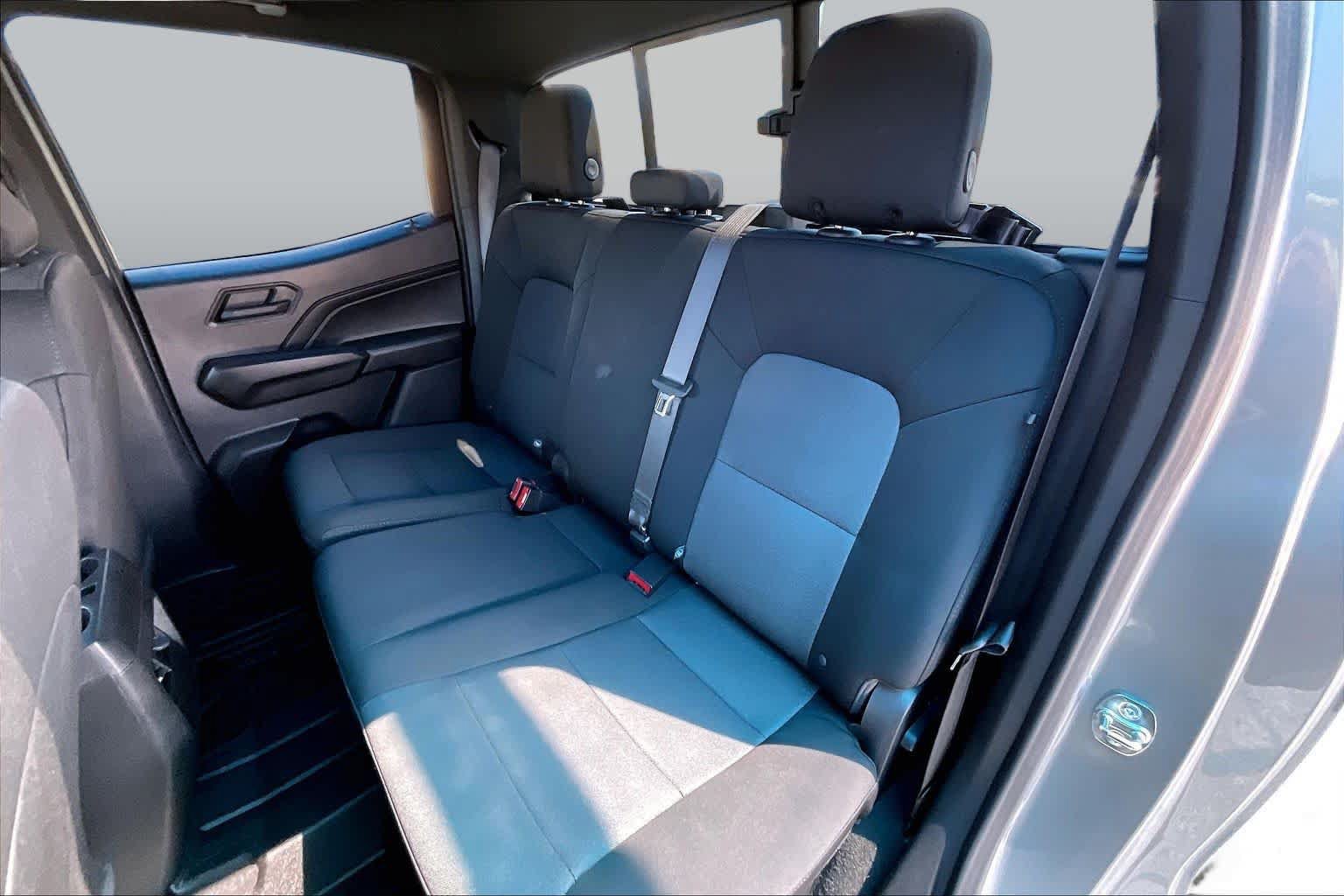 Used 2026 Chevrolet Colorado W/T RWD image 19