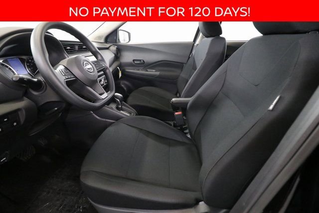 New 2025 Nissan Kicks Play S image 9