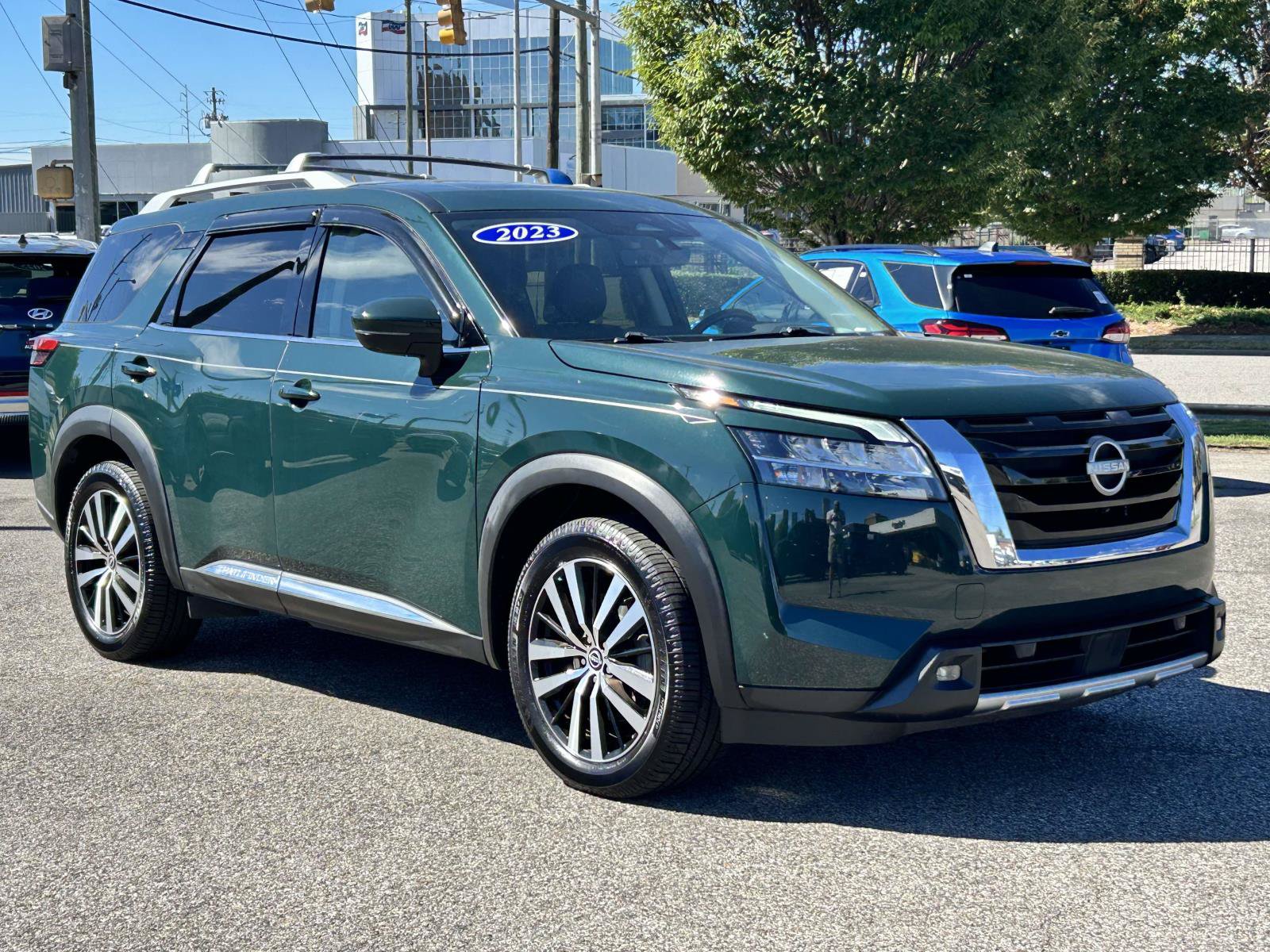 Used 2023 Nissan Pathfinder Platinum