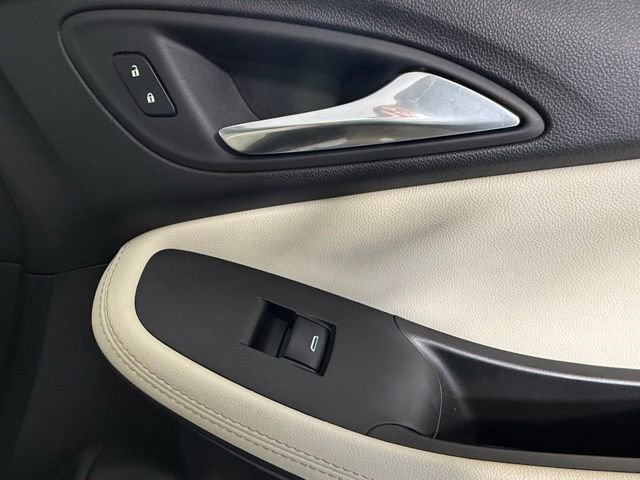 Used 2024 Buick Encore GX Avenir w/ Avenir Convenience Package FWD image 32