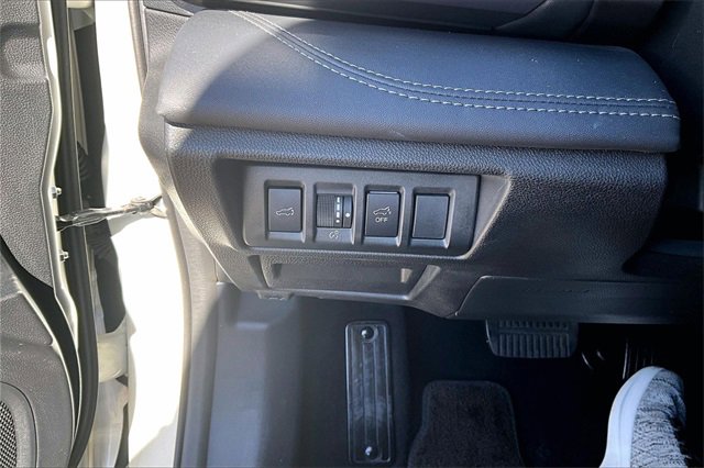 Used 2022 Subaru Outback Limited image 24