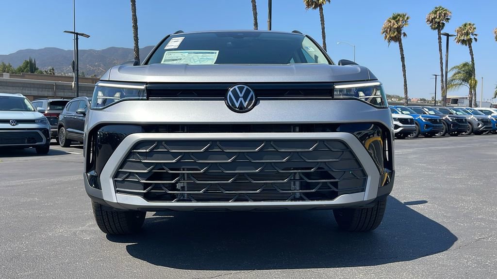 New 2025 Volkswagen Taos S image 4