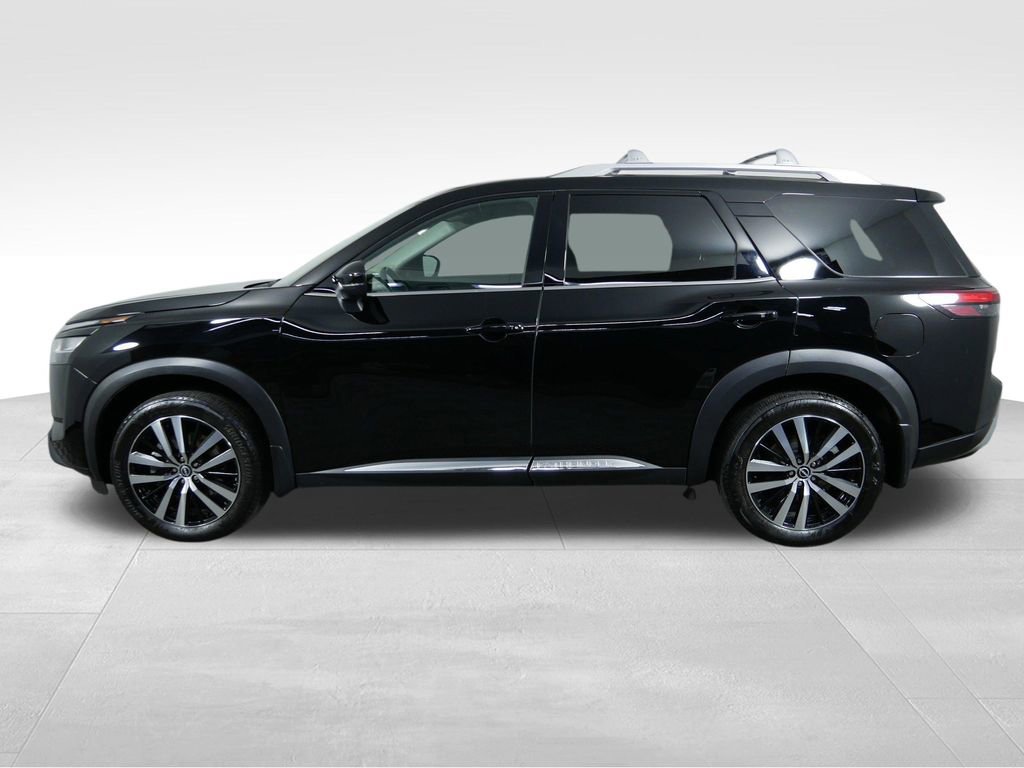 Used 2023 Nissan Pathfinder Platinum AWD/4WD image 6